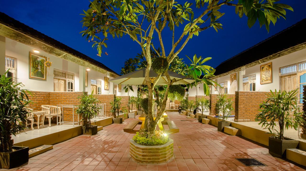 Krisna Homestay Canggu  Exterior photo